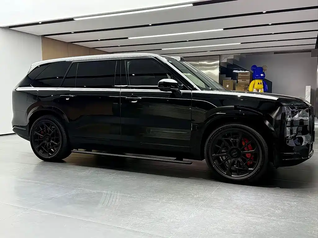 Zeekr 9 X Black Shine 70 kWh