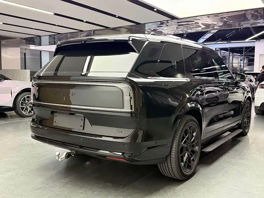 Zeekr 9 X Black Shine 70 kWh