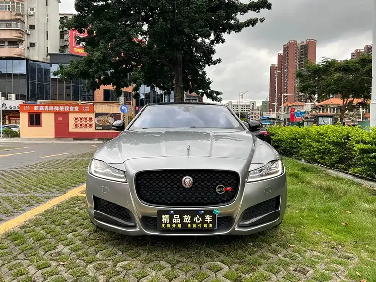 Jaguar XFL XFL 2.0 T 250 PS Luxury