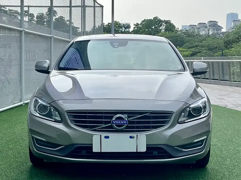 Volvo S60 S60 L 2.0 T Smart Vision