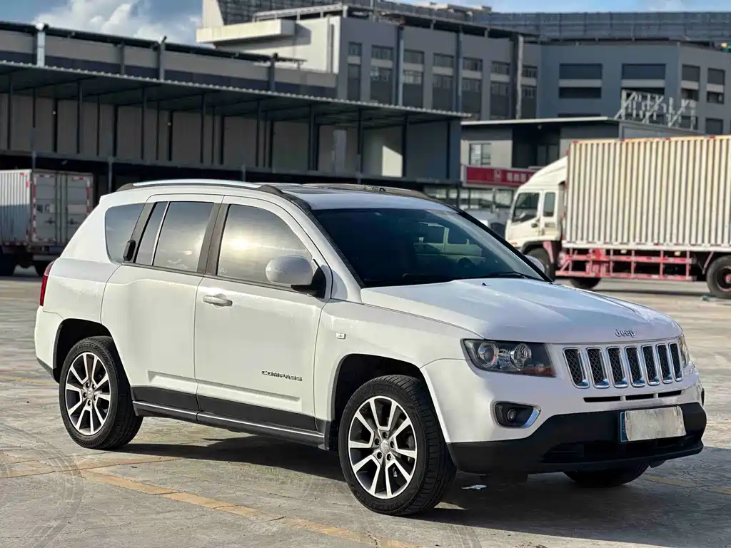 Compass (Import) Facelift 2.0 L 2 WD Elite