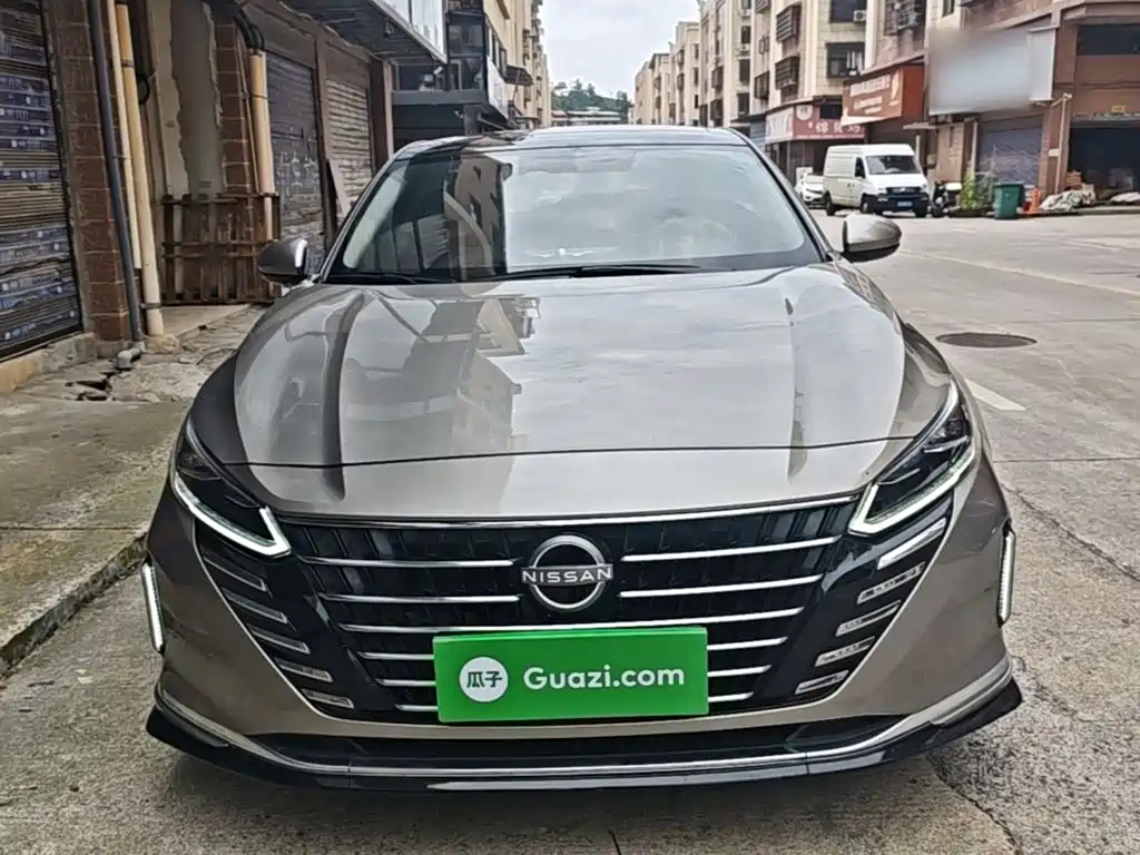 Teana 2.0 L XL-TLS Joy