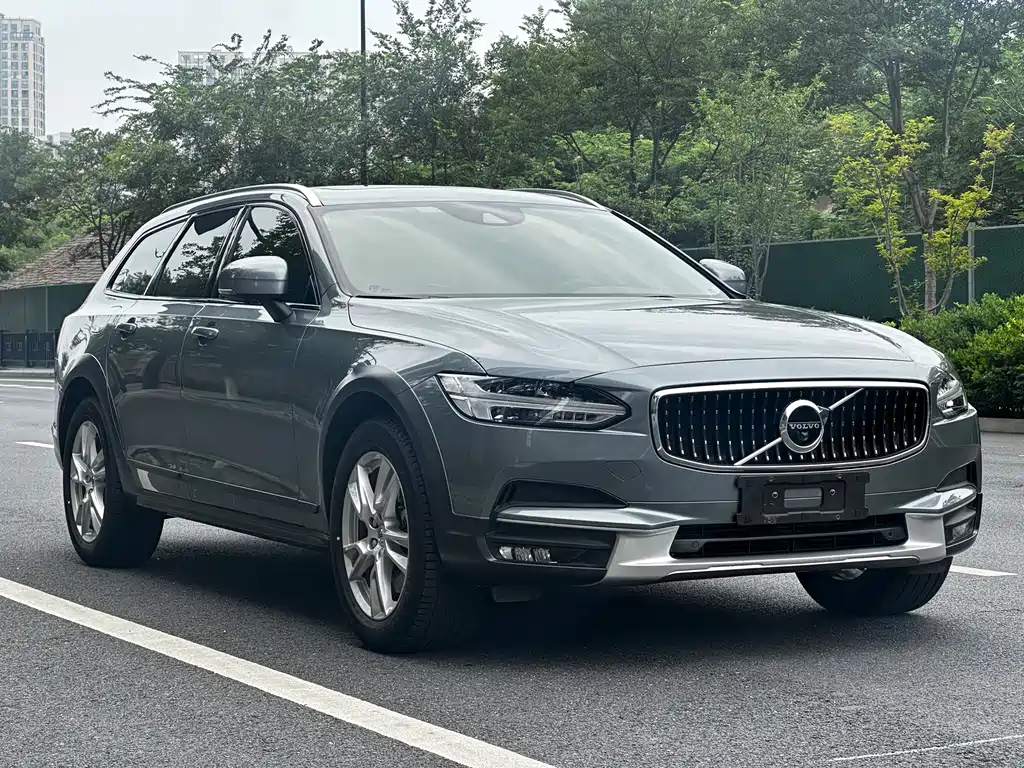 Volvo V90 沃尔沃V90 2019款 Cross Country T5 AWD 智远版 国VI