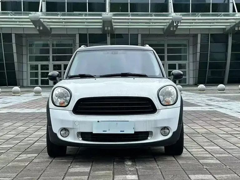 MINI COUNTRYMAN 1.6 T COOPER ALL4 Excitement