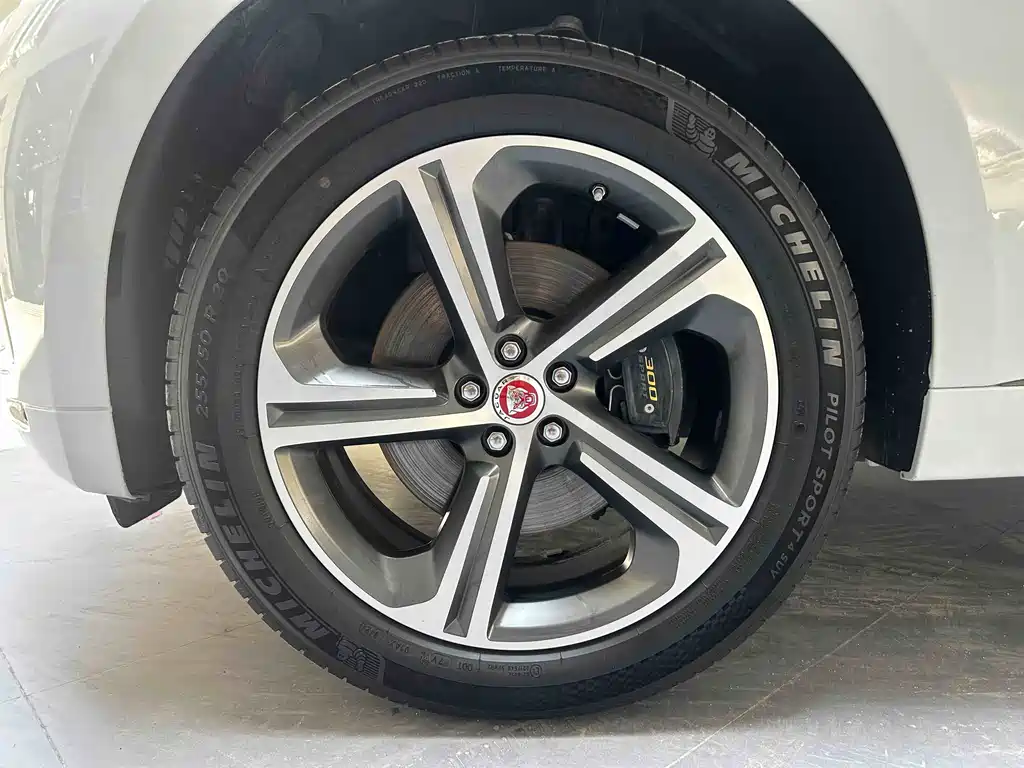 Jaguar F-PACE 300-Sport Sport