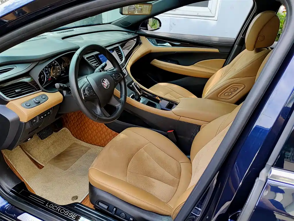 LaCrosse 652 T Distinguished