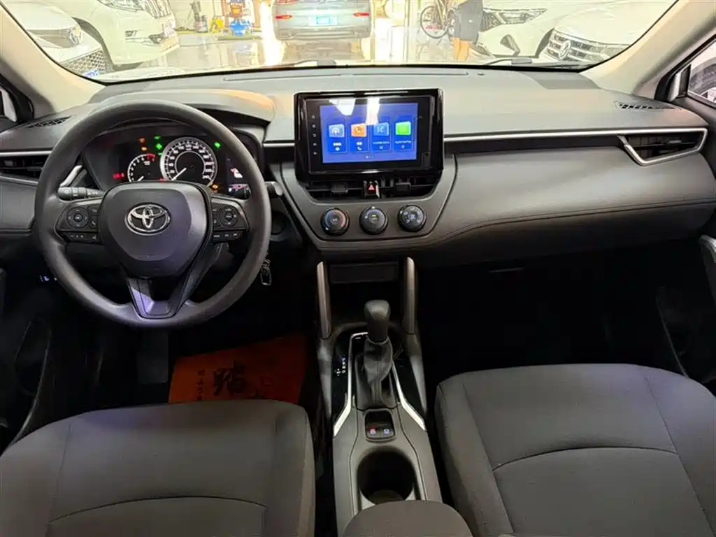 Corolla Cross 2.0 L Pioneer