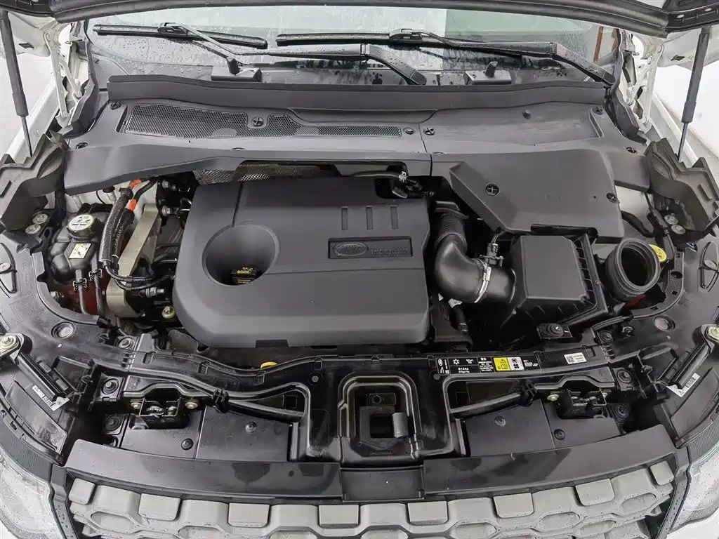 Discovery Sport NEV P300 e Performance Tech
