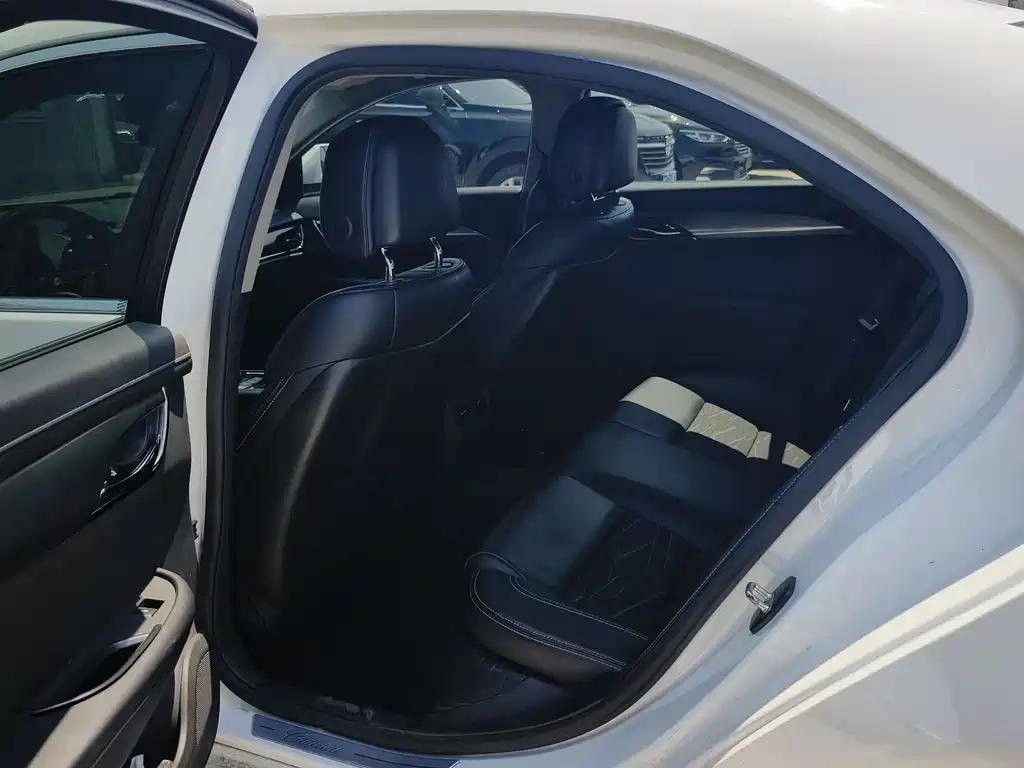 Cadillac ATS-L 28 T Tech
