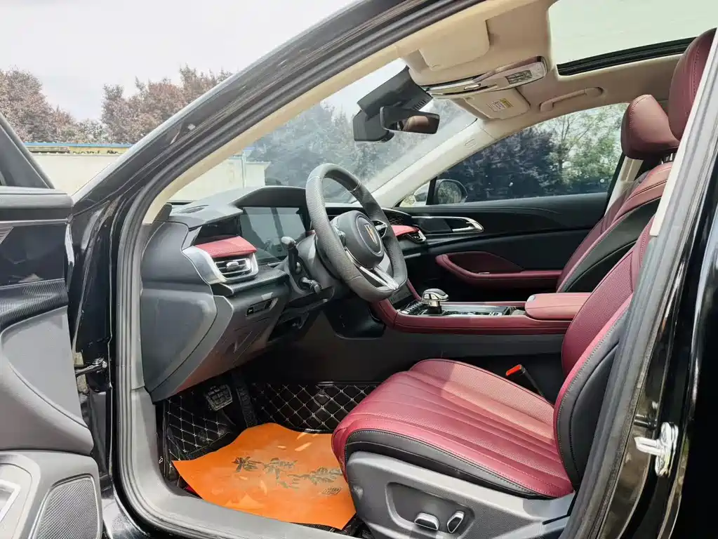 Hongqi H5 2.0 T Auto Shadow