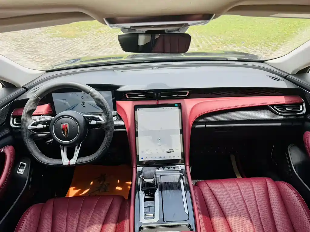 Hongqi H5 2.0 T Auto Shadow
