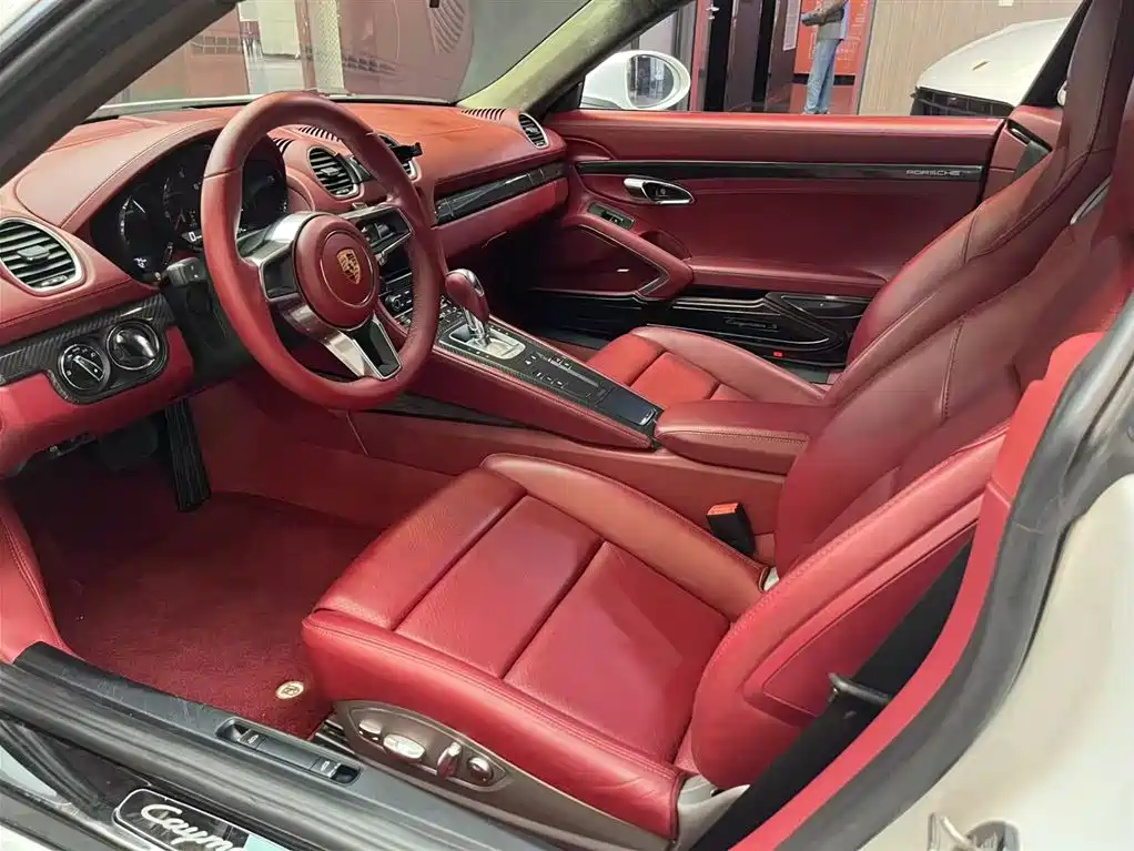 Porsche 718 Cayman 2.0 T