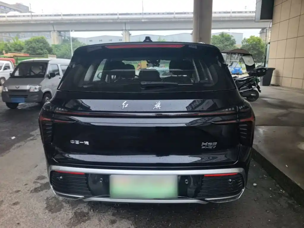 Hongqi HS3 PHEV 117 km Power Action PLUS