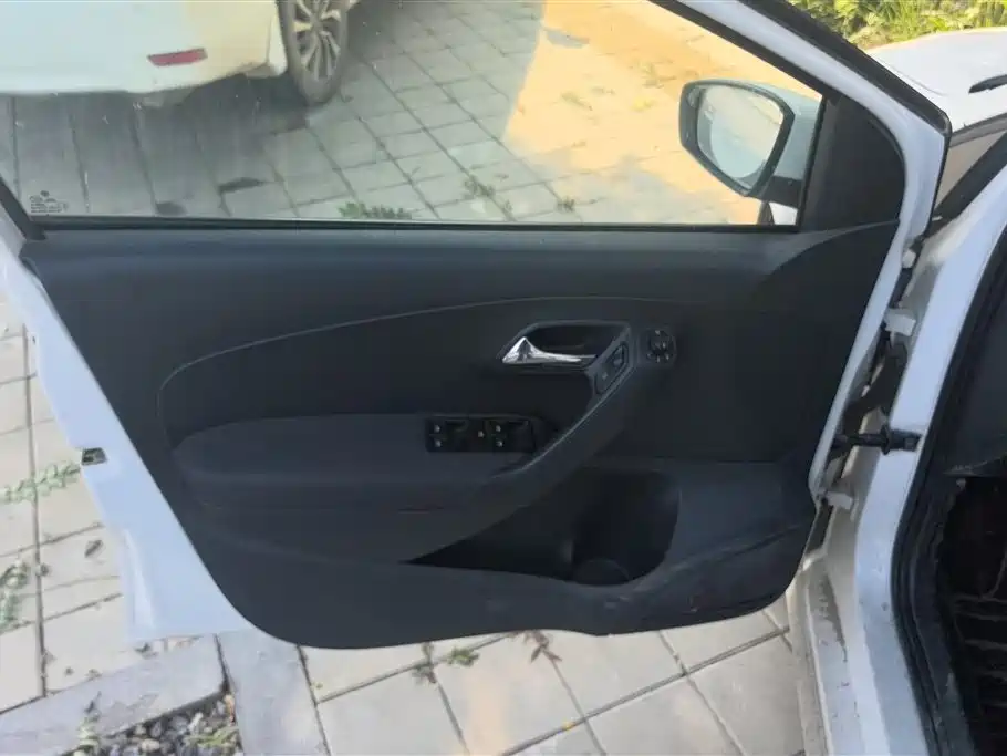 Polo 1.4 L Auto Style
