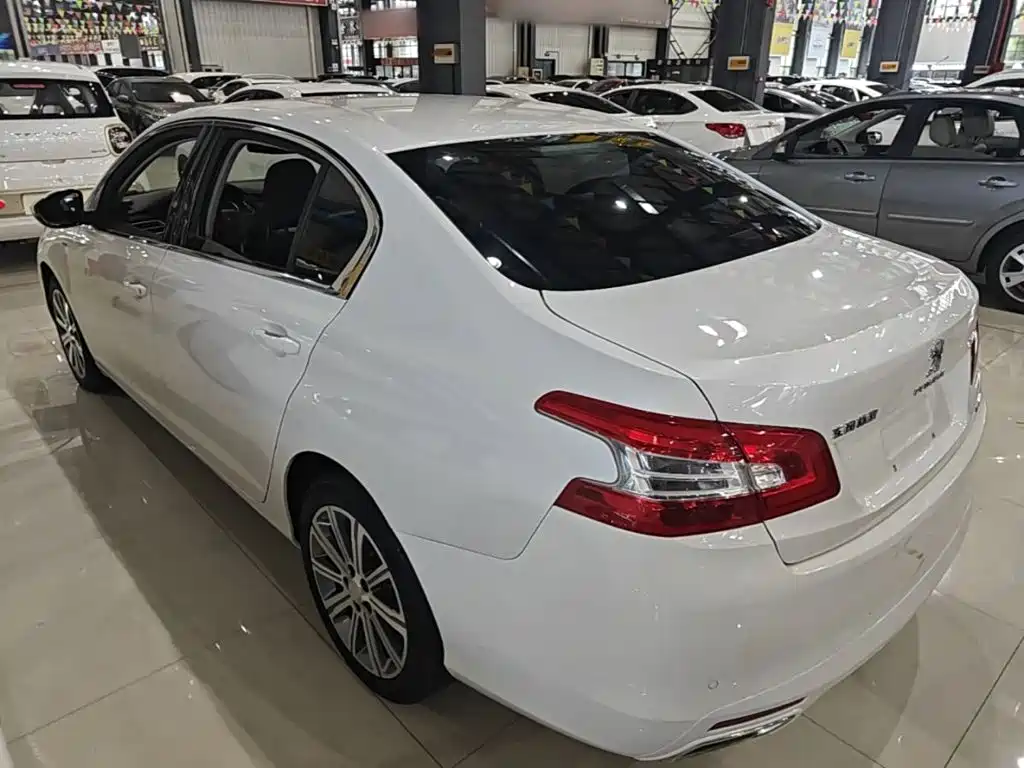 Peugeot 408 350 THP Auto Luxury