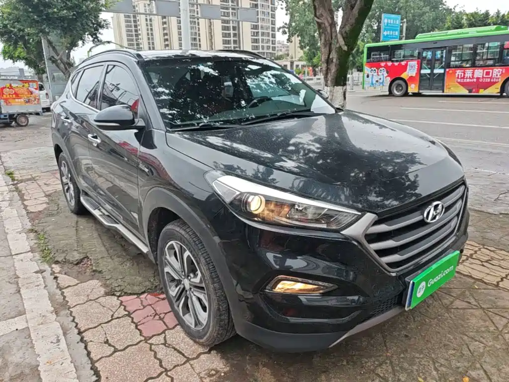 Tucson 1.6 T DCT 2 WD Leading