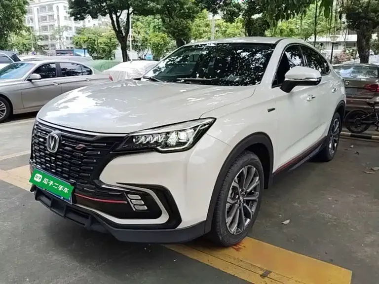 Changan CS85 Coupe 1.5 T DCT Luxury