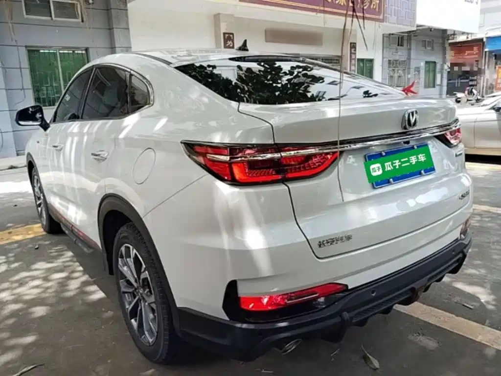 Changan CS85 Coupe 1.5 T DCT Luxury