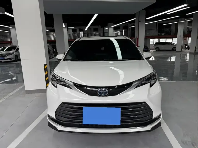 Toyota Sienna 2.5 L Hybrid Comfort