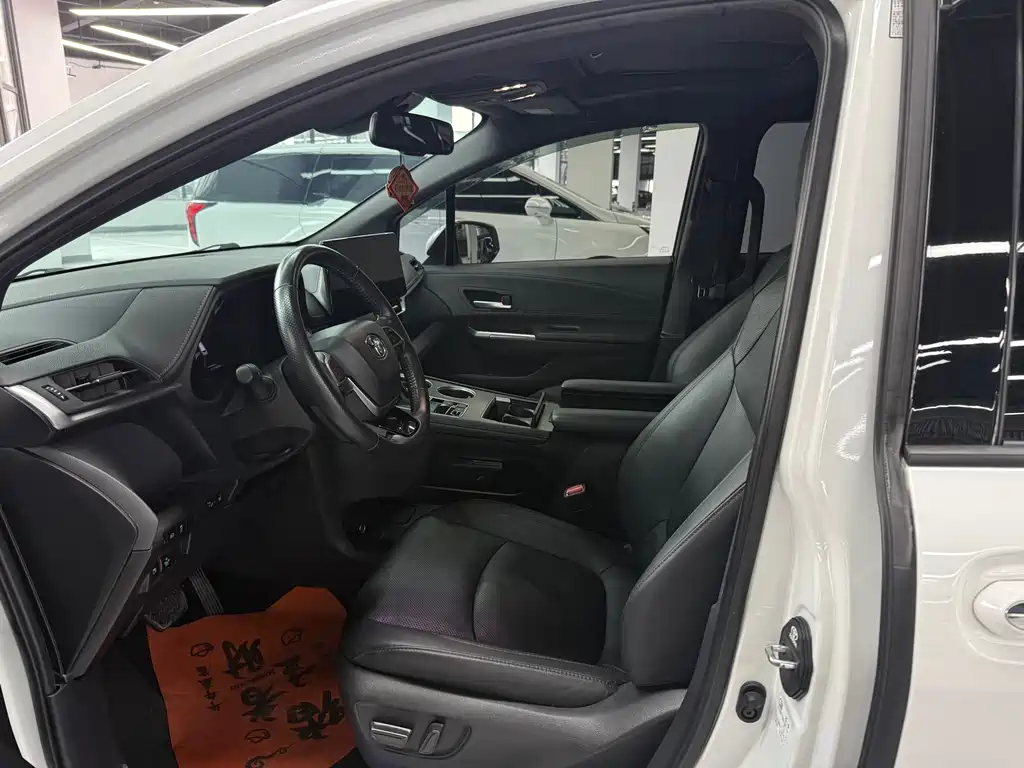 Sienna 2.5 L Hybrid Comfort