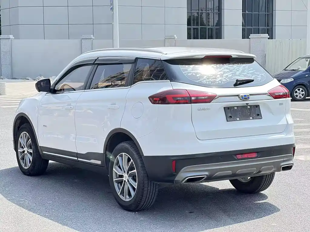 Boyue 1.8 TD Auto 2 WD Smart 4 G Connected