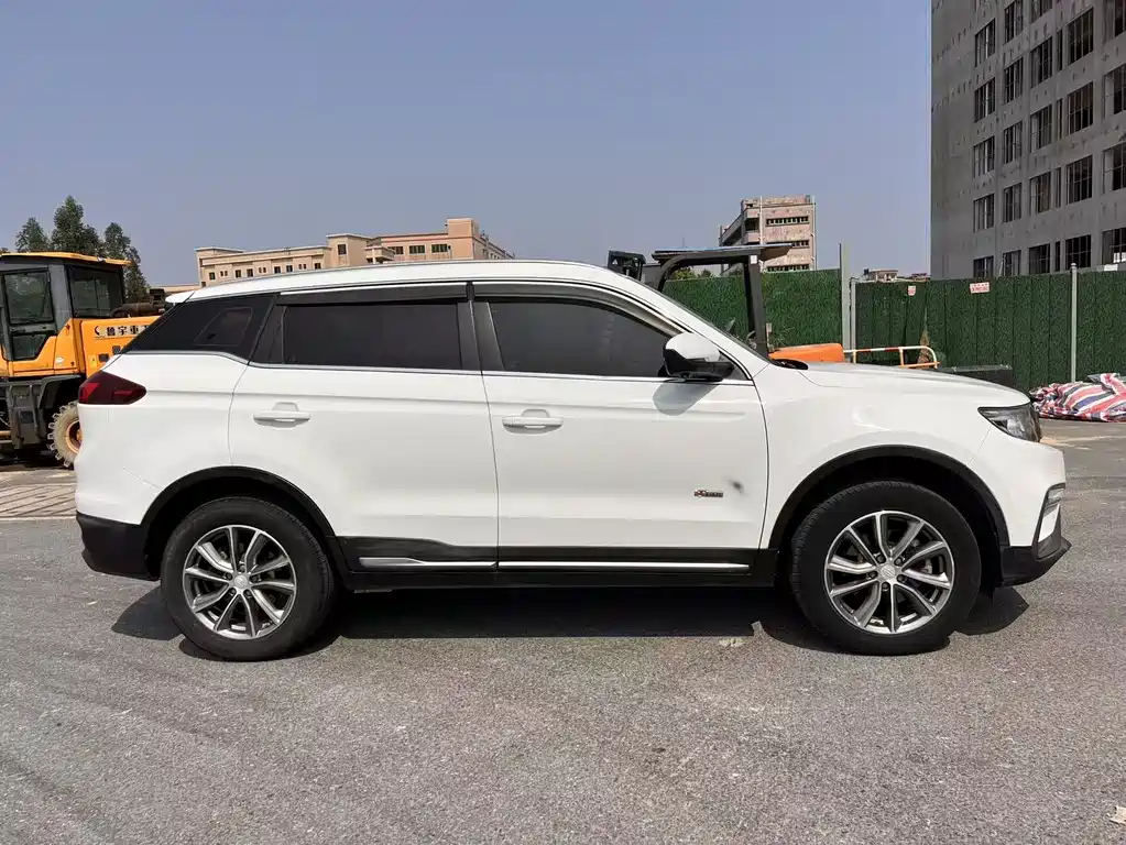 Boyue 1.8 TD Auto 2 WD Smart 4 G Connected