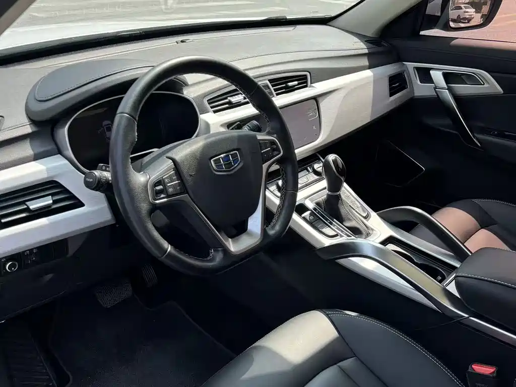 Boyue 1.8 TD Auto 2 WD Smart 4 G Connected