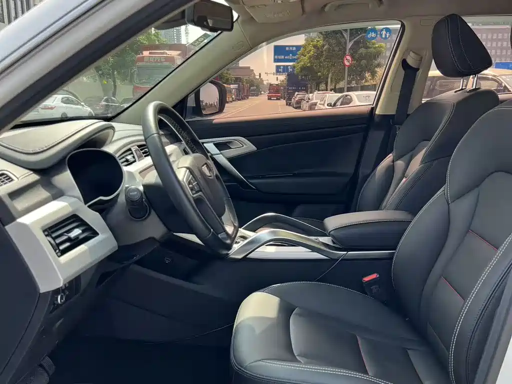 Boyue 1.8 TD Auto 2 WD Smart 4 G Connected