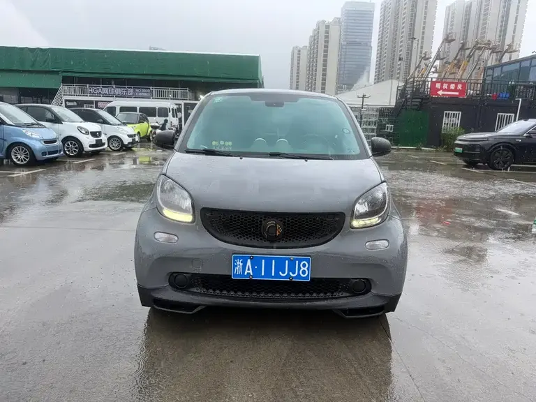 smart fortwo 1.0 L 52 kW Hardtop Agile