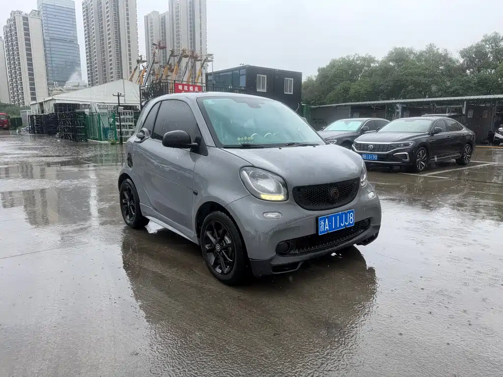 smart fortwo 1.0 L 52 kW Hardtop Agile