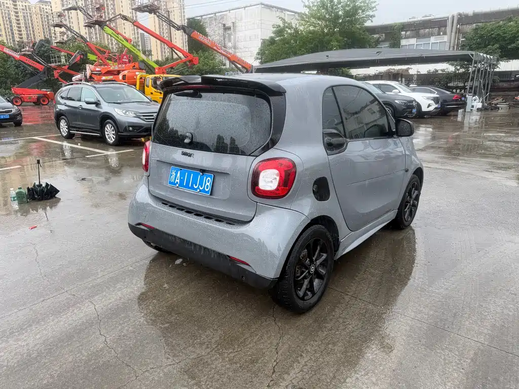 smart fortwo 1.0 L 52 kW Hardtop Agile