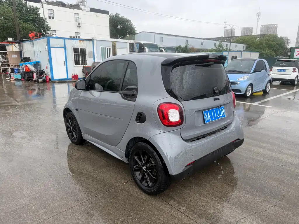 smart fortwo 1.0 L 52 kW Hardtop Agile