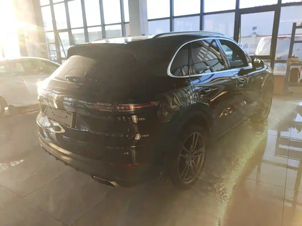Cayenne NEV Cayenne E-Hybrid 2.0 T