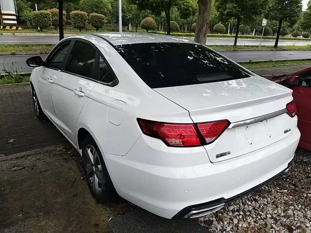 Emgrand GL 1.8 L Manual Elite