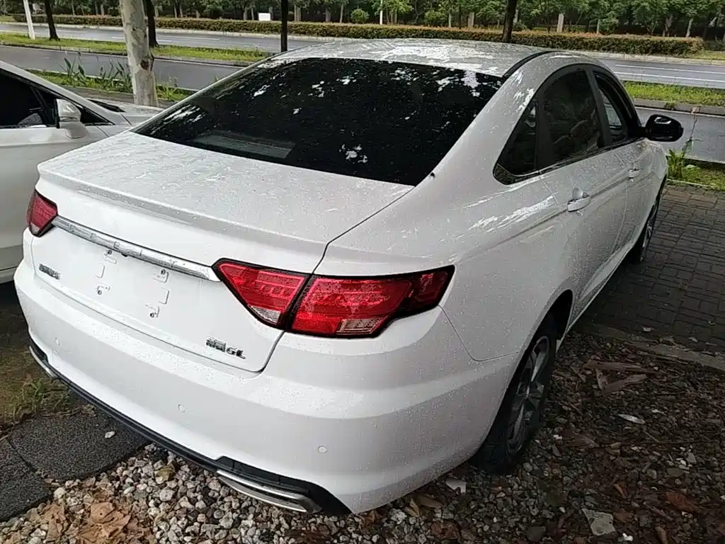 Emgrand GL 1.8 L Manual Elite