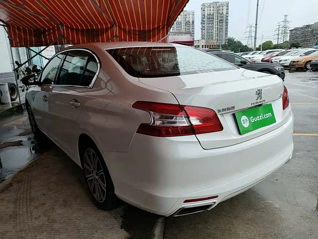 Peugeot 408 标致408 2014款 1.6 T 自动尊贵版