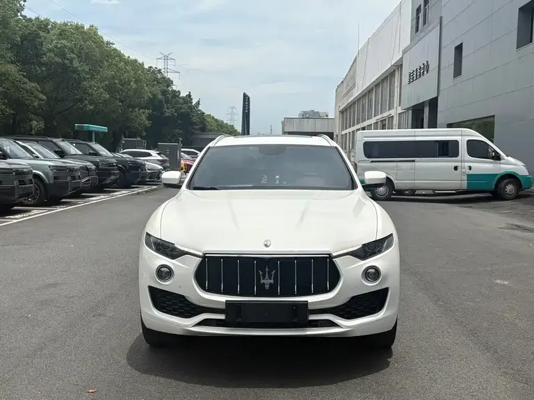 Maserati Levante 3.0 T Standard