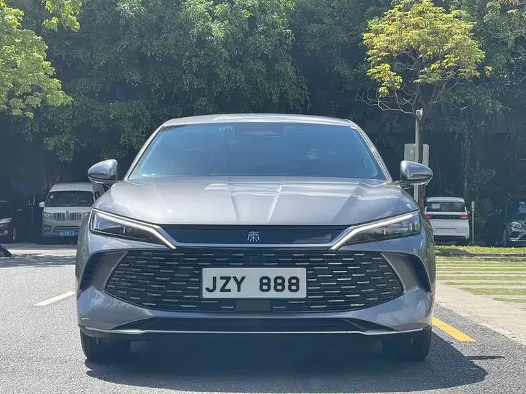 BYD Qin L DM-i Smart Drive 80 KM Leading