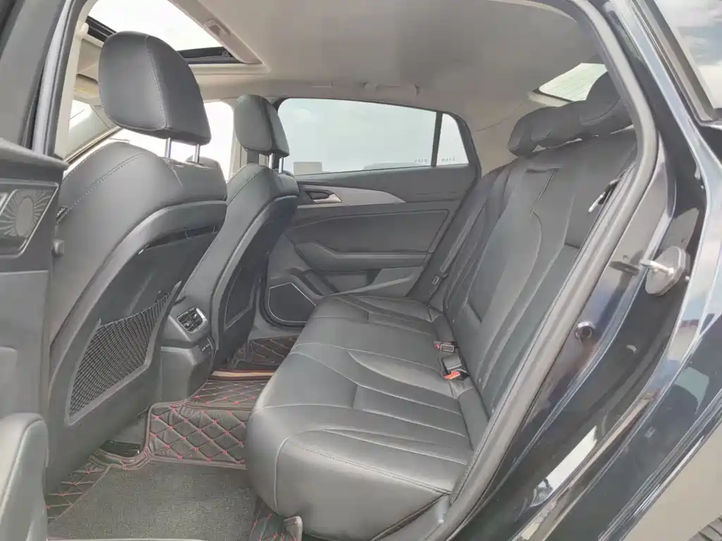 Hongqi H5 1.8 T Auto Connected Flagship