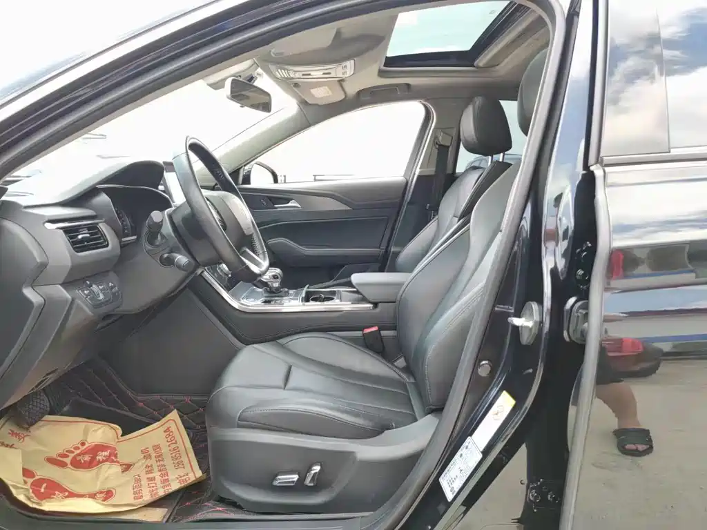 Hongqi H5 1.8 T Auto Connected Flagship