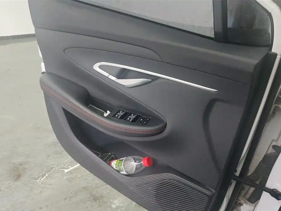 Changan UNI-T 1.5 T Flagship