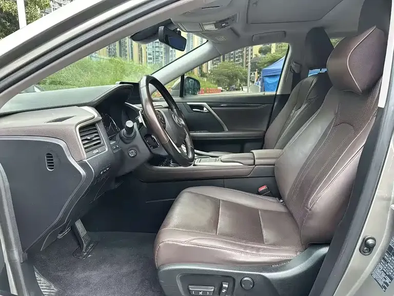 Lexus RX Facelift 300 2 WD Comfort