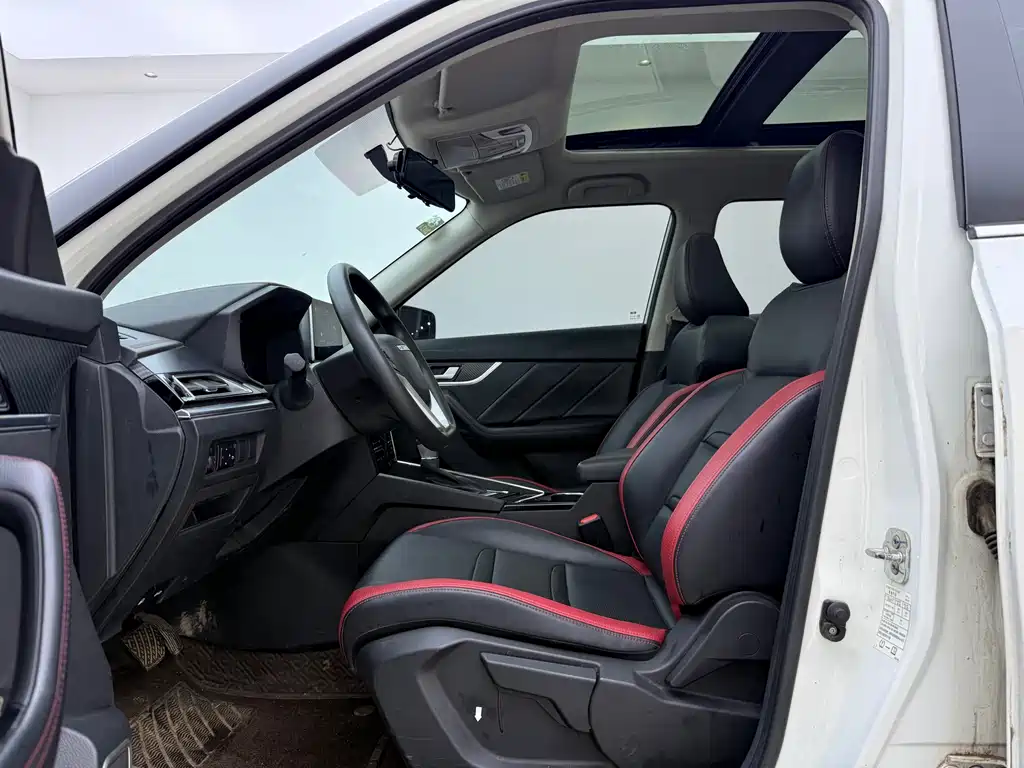 Venucia T60 1.6 L CVT Smart Travel