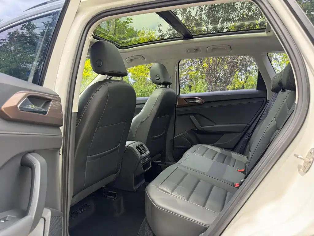 Tharu 280 TSI 2 WD Luxury