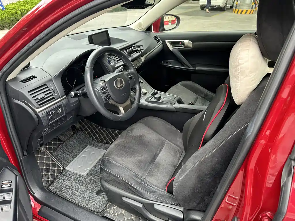 Lexus CT CT200 h Comfort Mono