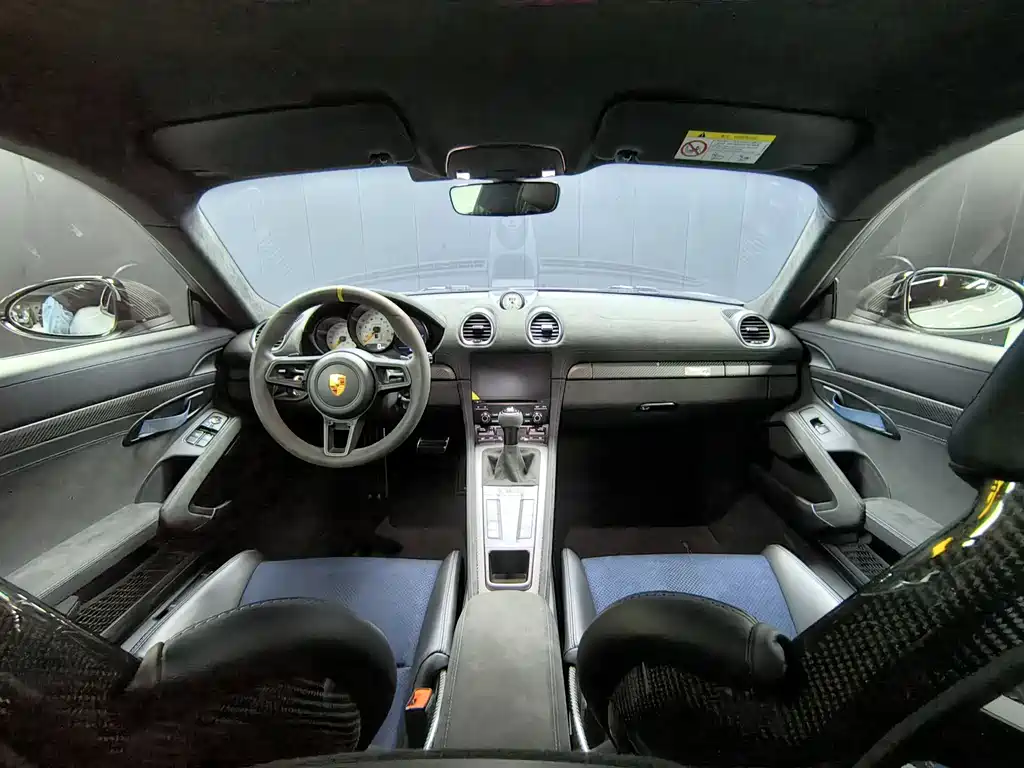 Porsche 718 Cayman GT4 RS 4.0 L