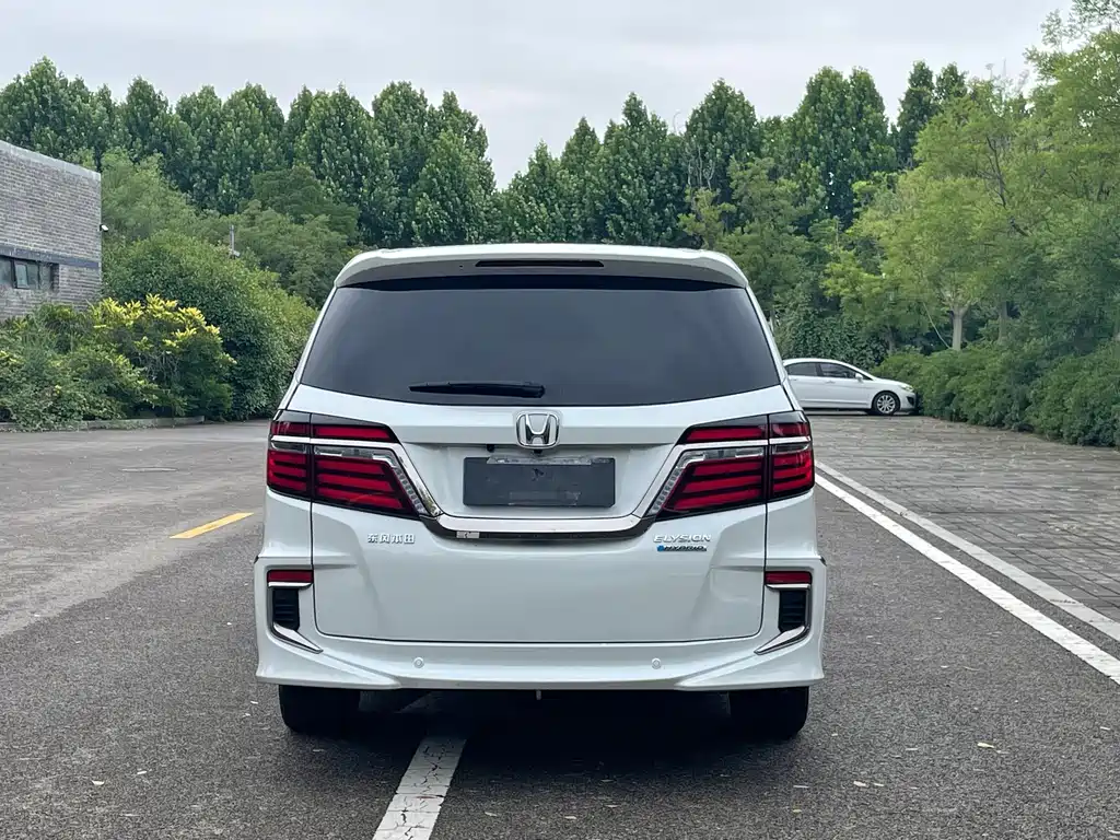Elysion 2.0 L Hybrid Luxury