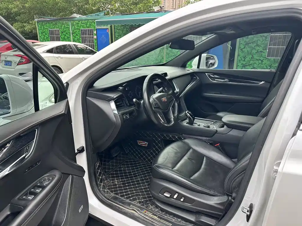 Cadillac XT5 28 T Luxury