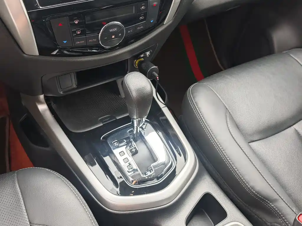Terra 2.5 L XL Upper Auto 2 WD Luxury