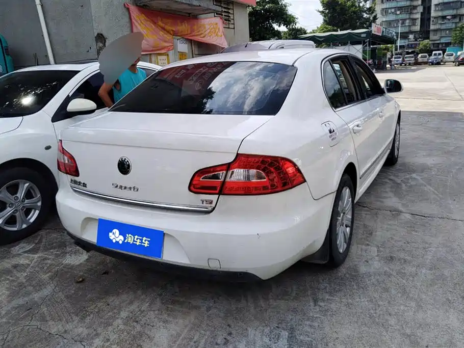 Superb 1.8 TSI Auto Grace